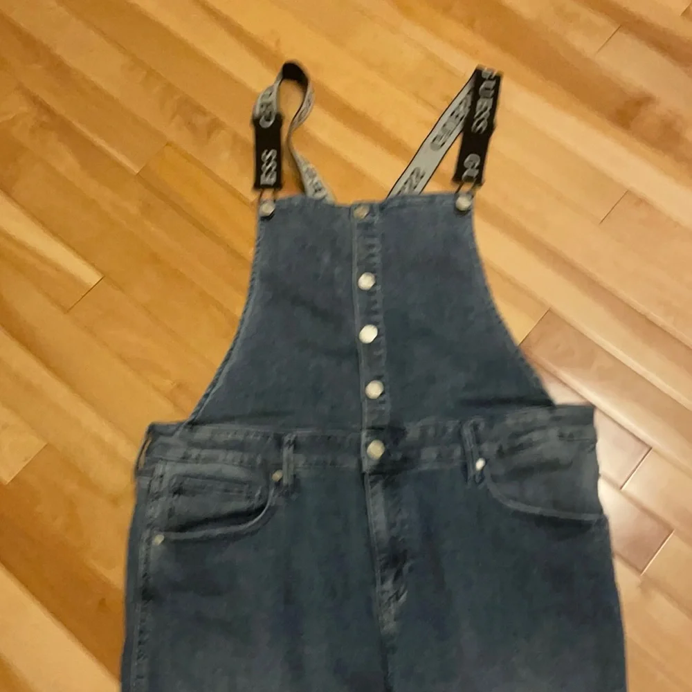 vintage retro style 80s or 90s look bombshell head turne - Picture 3 of 7